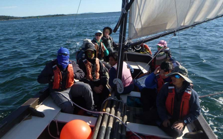 middle school students learn to sail